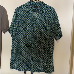 Short sleeve button down shirt